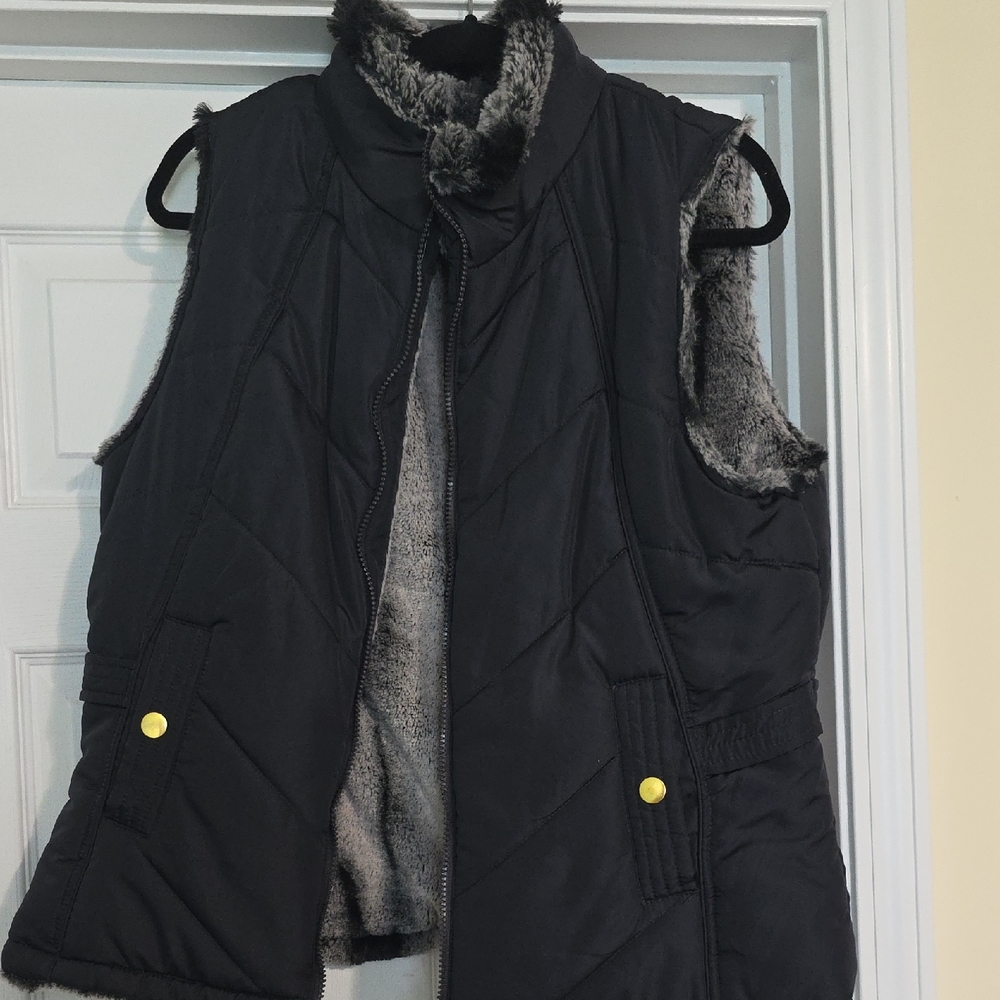 Women's Black Quilted Vest